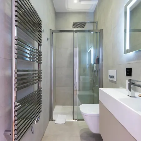 아파트 Duplex 145m Private Terrace And Elevator